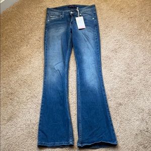 Levi’s Women’s NWT 518 Jeans